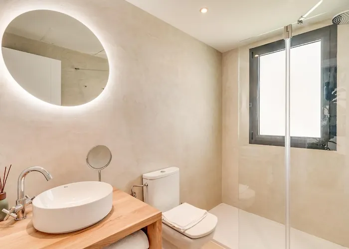 شقة Renovated - With Sea View!